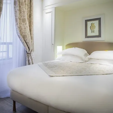 Arcadie Montparnasse Hotel