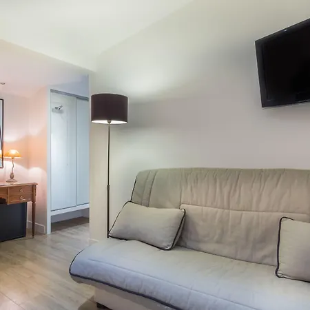 호텔 아카르디 몽파르나스 파리