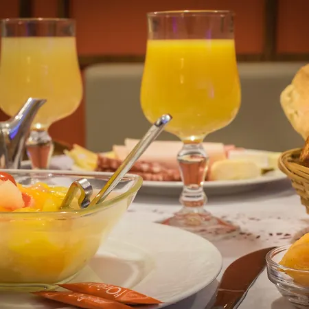 호텔 아카르디 몽파르나스