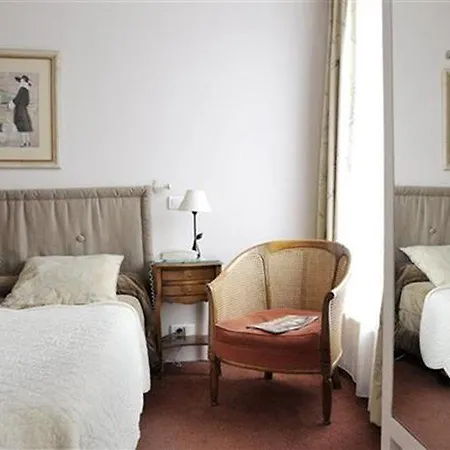 아카르디 몽파르나스 파리